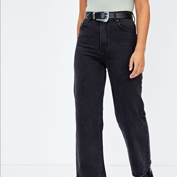 MIKI Black Wide Leg Cropped Jeans - Picture 2 of 4
